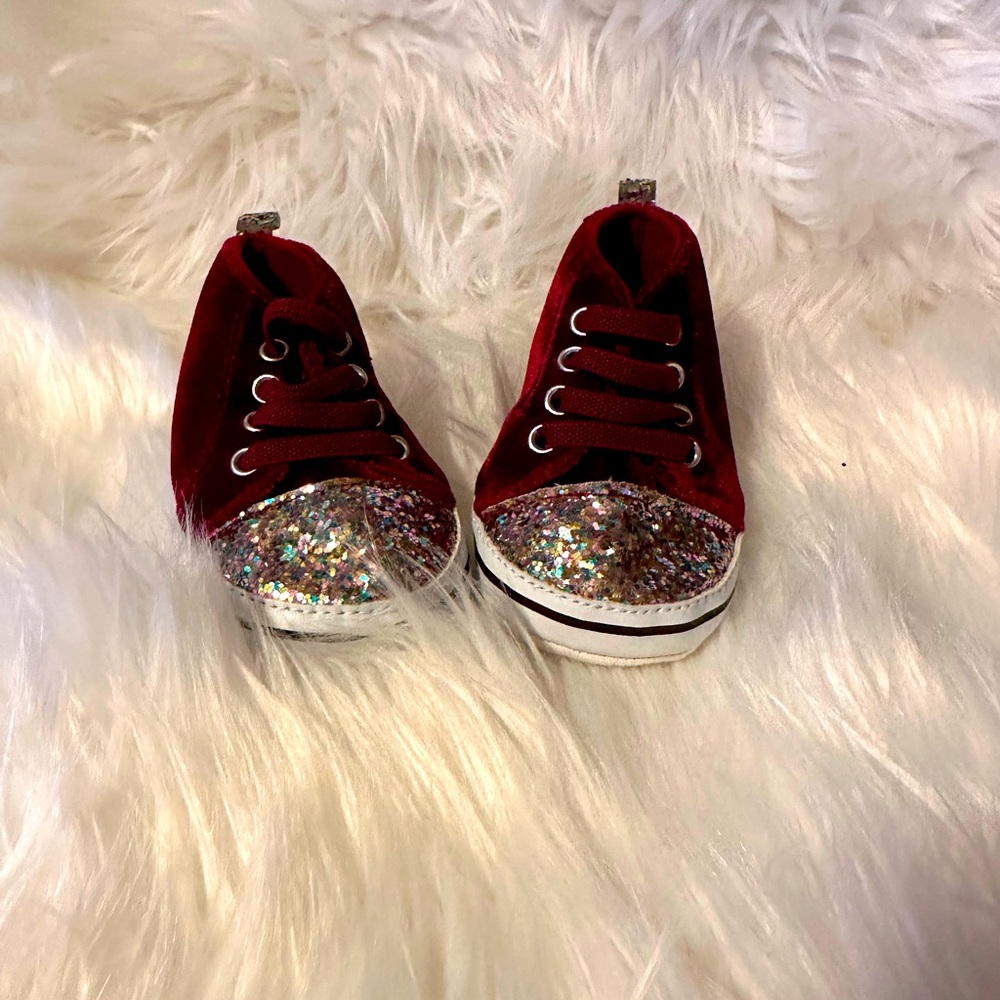 NWOT burgundy with bling baby booties
